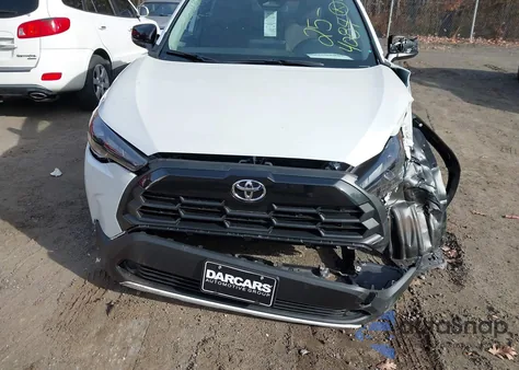 2026 Toyota Corolla Cross Le z USA, uszkodzony, nr VIN 7MUCAABG6TV150325